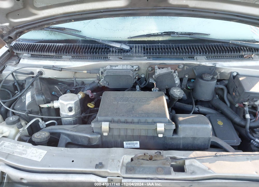 2004 CHEVROLET ASTRO VIN: 1GNDM19X14B111167