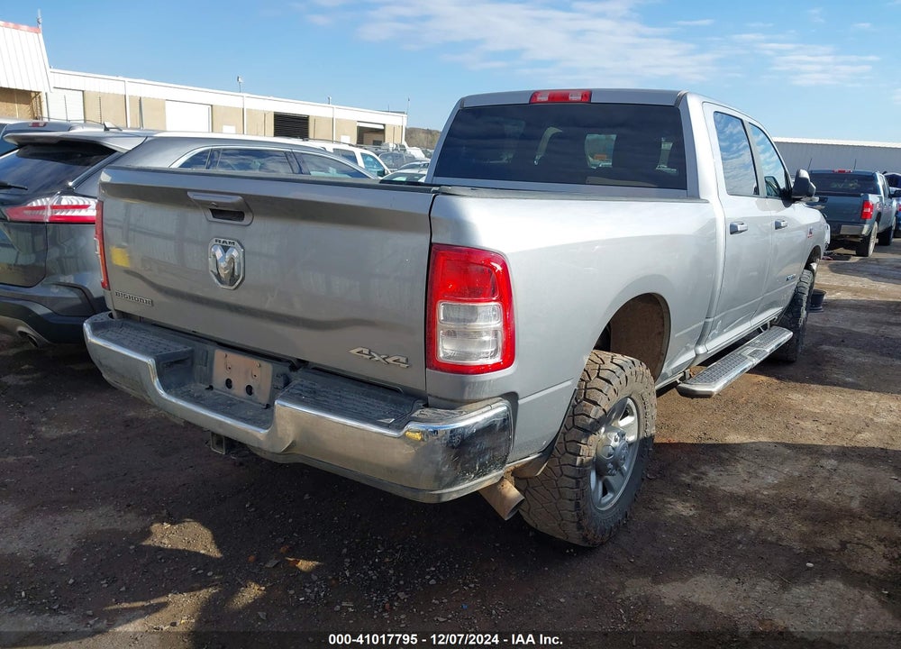 2022 RAM 2500 BIG HORN 4X4 6'4 BOX VIN: 3C6UR5DLXNG436681