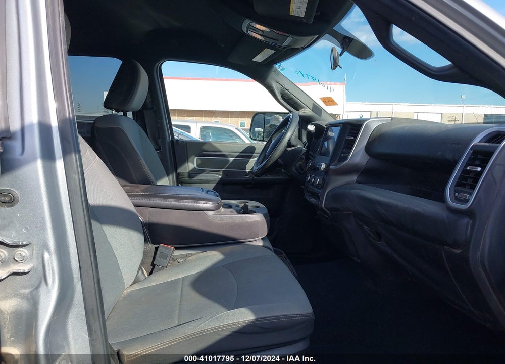 2022 RAM 2500 BIG HORN 4X4 6'4 BOX VIN: 3C6UR5DLXNG436681