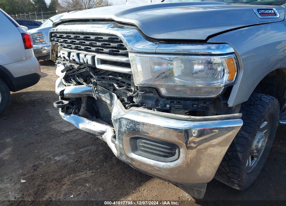 2022 RAM 2500 BIG HORN 4X4 6'4 BOX VIN: 3C6UR5DLXNG436681