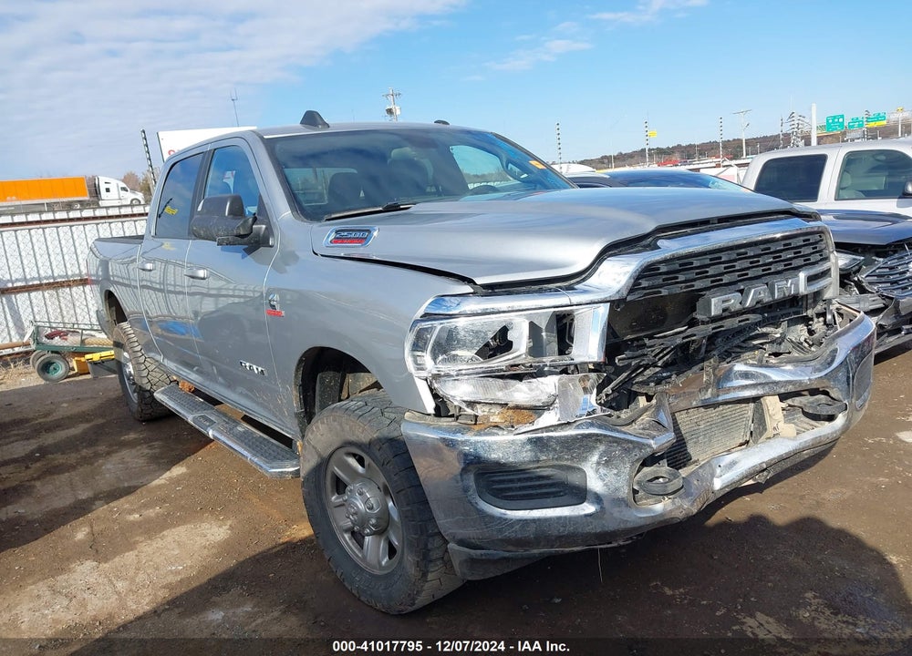 2022 RAM 2500 BIG HORN 4X4 6'4 BOX VIN: 3C6UR5DLXNG436681