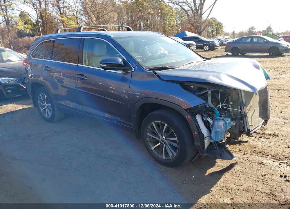 2018 TOYOTA HIGHLANDER XLE VIN: 5TDJZRFHXJS912158