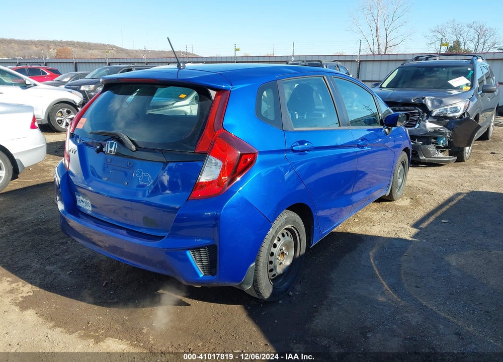 2015 HONDA FIT VIN: 3HGGK5H57FM764974