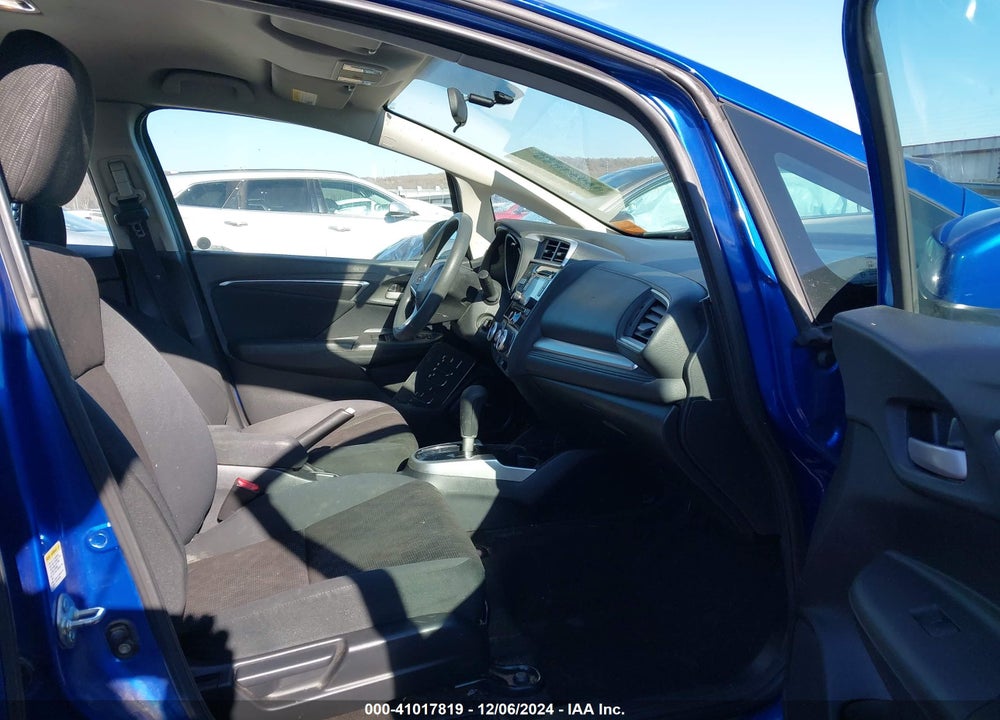 2015 HONDA FIT VIN: 3HGGK5H57FM764974