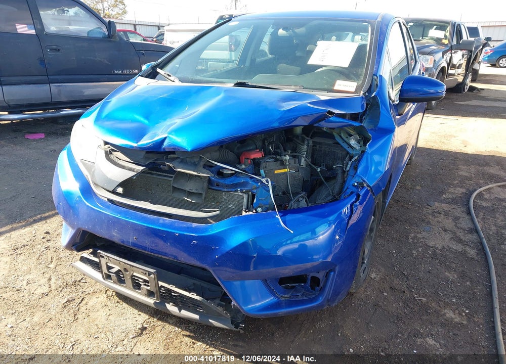 2015 HONDA FIT VIN: 3HGGK5H57FM764974