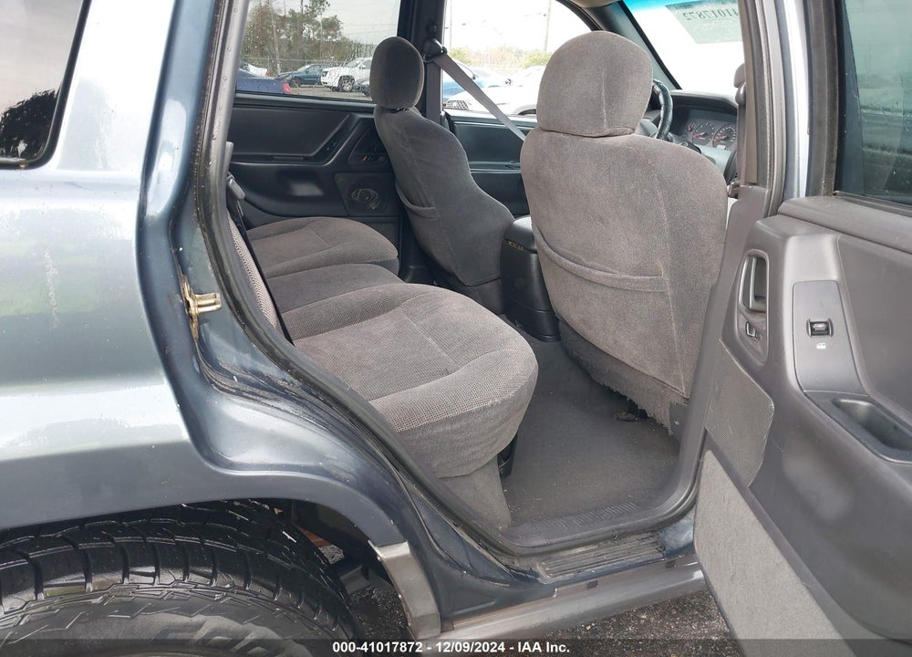 2001 JEEP GRAND CHEROKEE LAREDO VIN: 1J4GW48SX1C700421