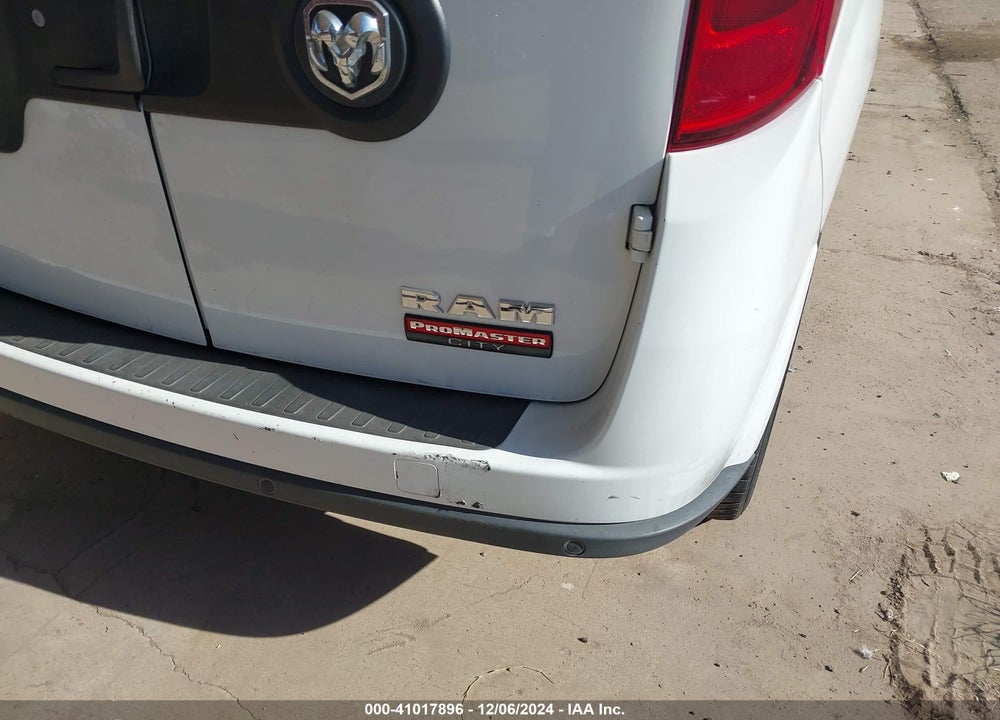2018 RAM PROMASTER CITY TRADESMAN SLT VIN: ZFBERFBB5J6L85733