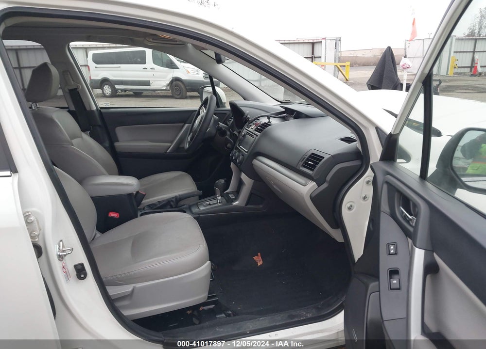 2014 SUBARU FORESTER 2.5I TOURING VIN: JF2SJAPC7EH441839