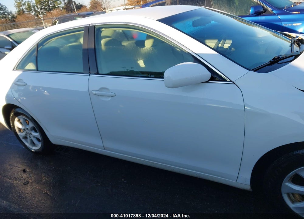 2011 TOYOTA CAMRY LE VIN: 4T1BF3EK2BU583651