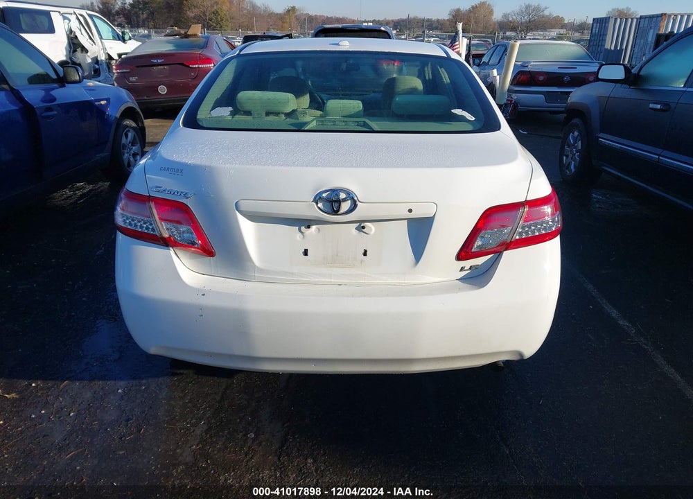 2011 TOYOTA CAMRY LE VIN: 4T1BF3EK2BU583651