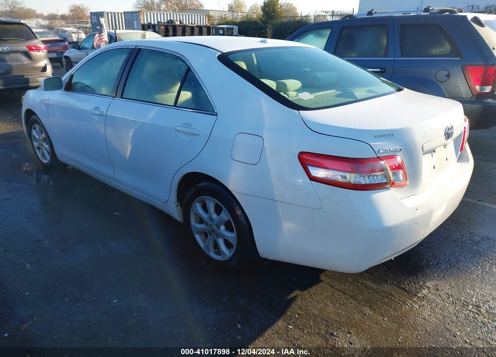 2011 TOYOTA CAMRY LE VIN: 4T1BF3EK2BU583651