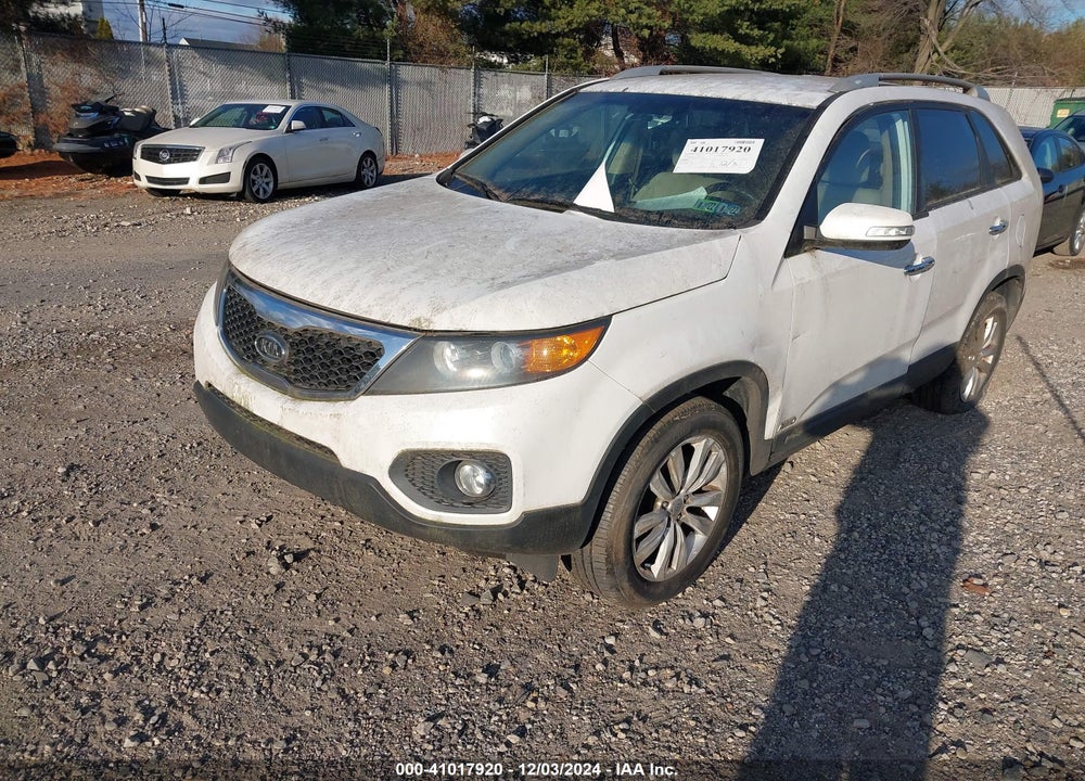 2011 KIA SORENTO LX V6 VIN: 5XYKTDA29BG078314