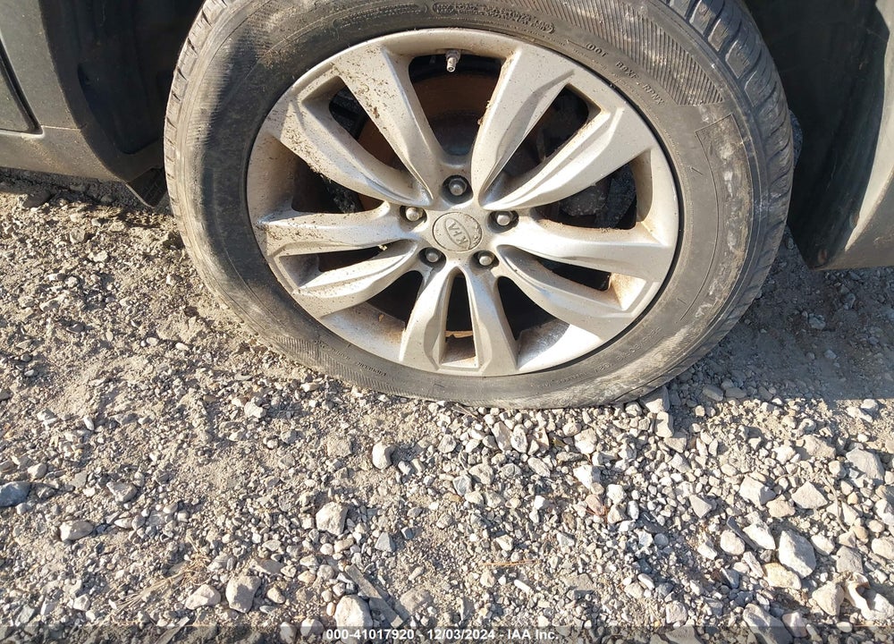 2011 KIA SORENTO LX V6 VIN: 5XYKTDA29BG078314