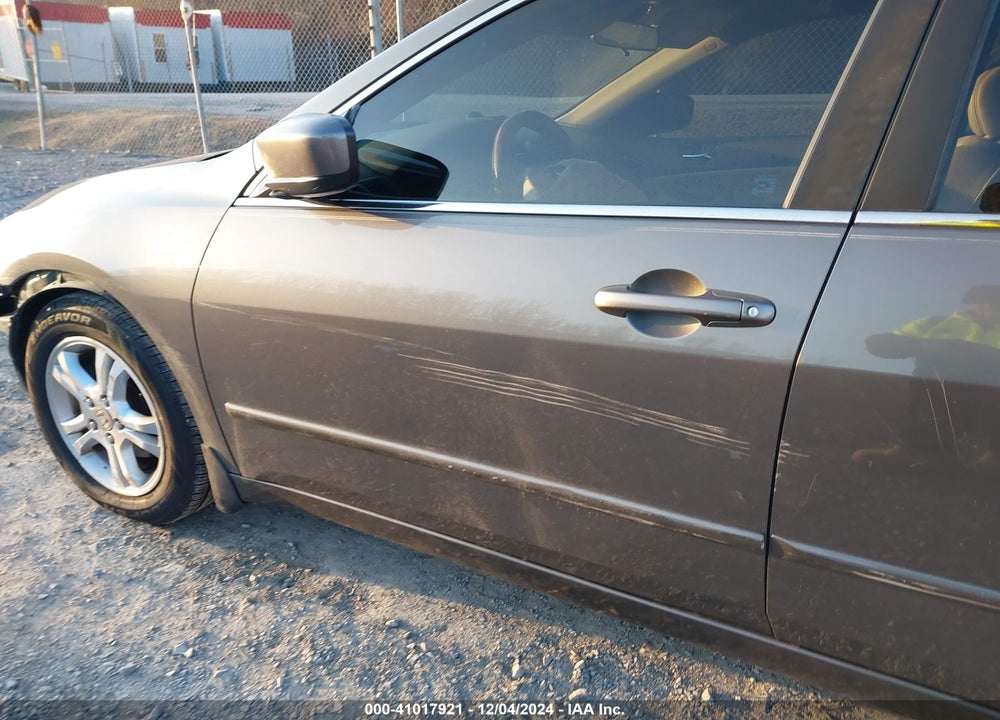 2007 HONDA ACCORD 2.4 EX VIN: 1HGCM56847A082543