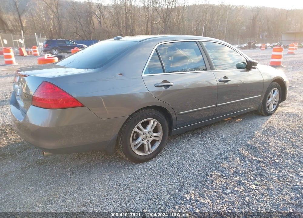2007 HONDA ACCORD 2.4 EX VIN: 1HGCM56847A082543