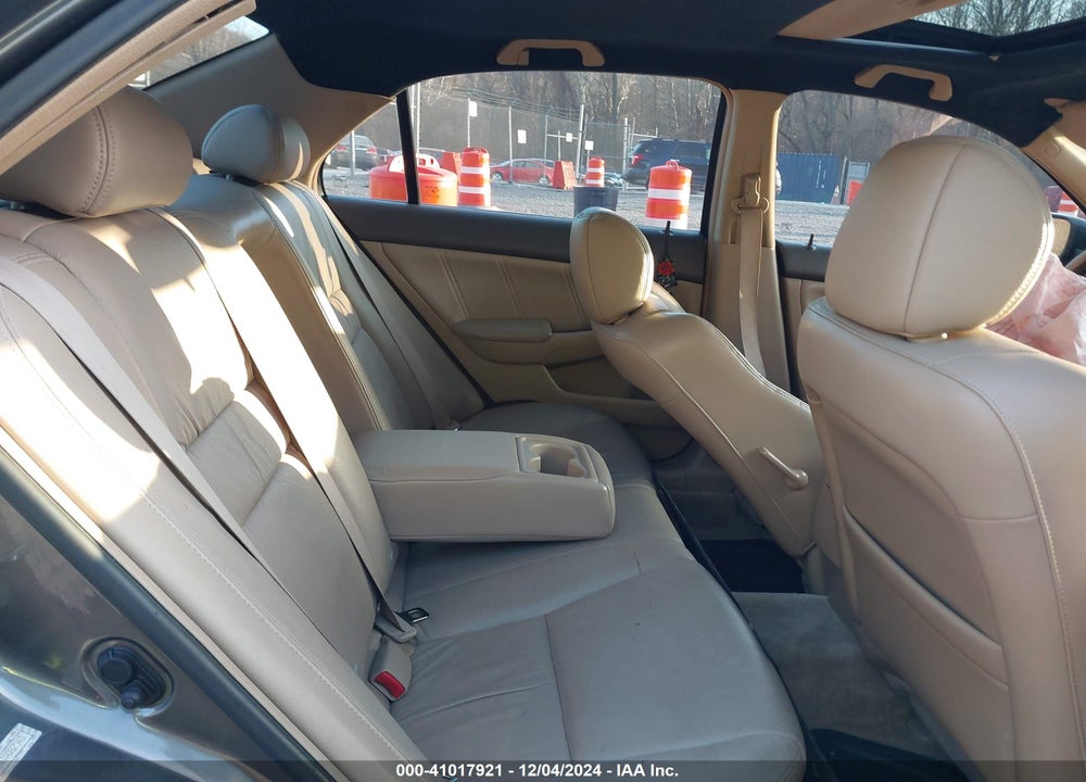 2007 HONDA ACCORD 2.4 EX VIN: 1HGCM56847A082543
