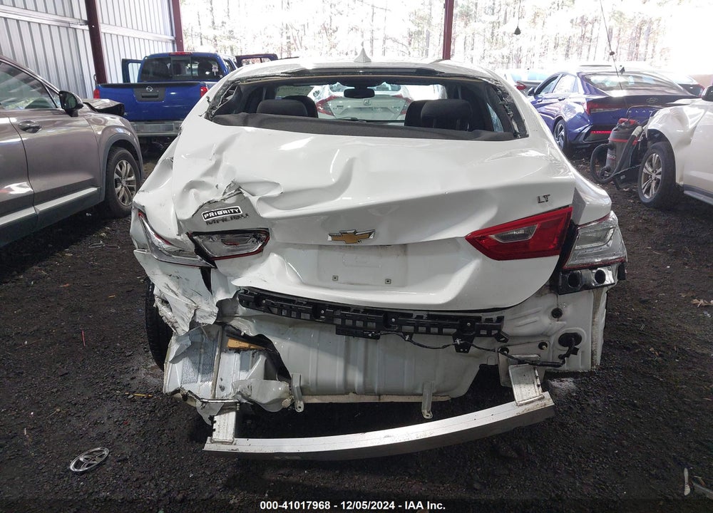 2018 CHEVROLET MALIBU LT VIN: 1G1ZD5ST1JF268319