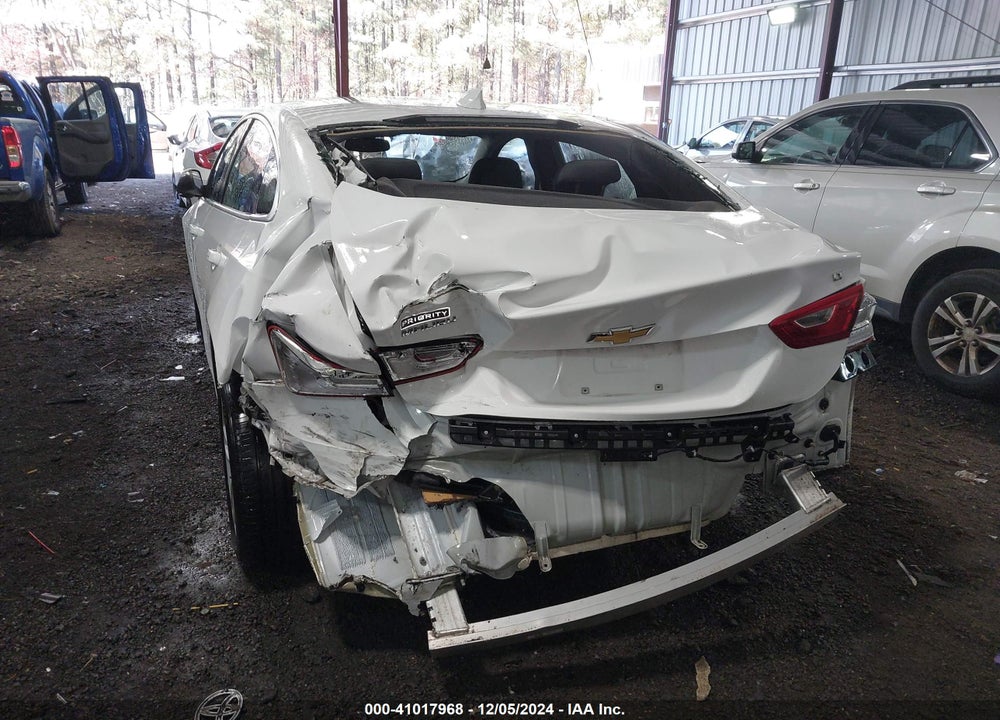 2018 CHEVROLET MALIBU LT VIN: 1G1ZD5ST1JF268319