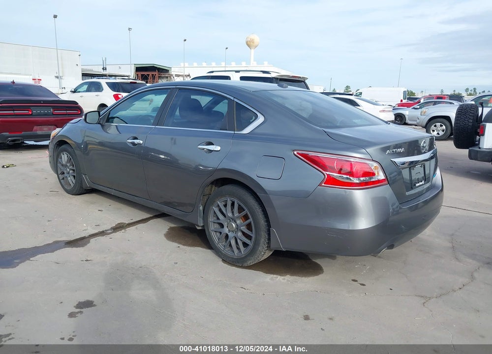 2014 NISSAN ALTIMA VIN: 1N4AL3AP8EN235948