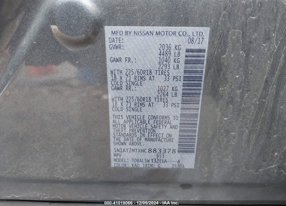 2017 NISSAN ROGUE SL VIN: 5N1AT2MTXHC883378