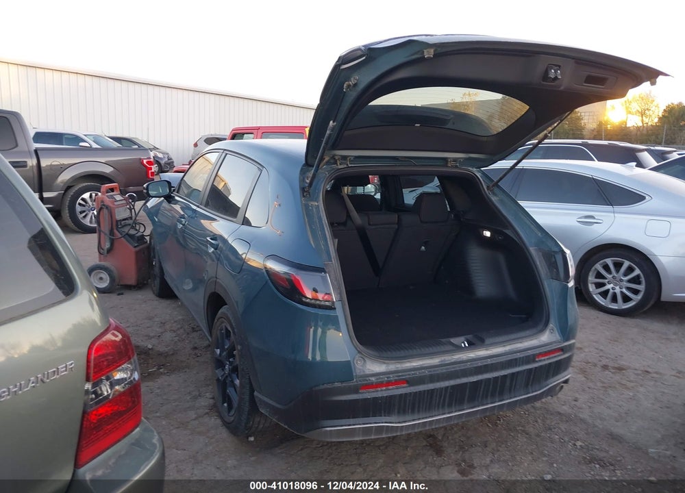 2024 HONDA HR-V 2WD SPORT/2WD SPORT W/O BSI VIN: 3CZRZ1H54RM737290