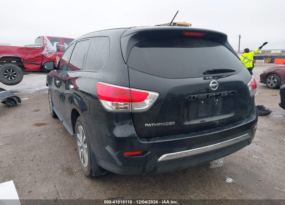 2015 NISSAN PATHFINDER S VIN: 5N1AR2MN2FC613512