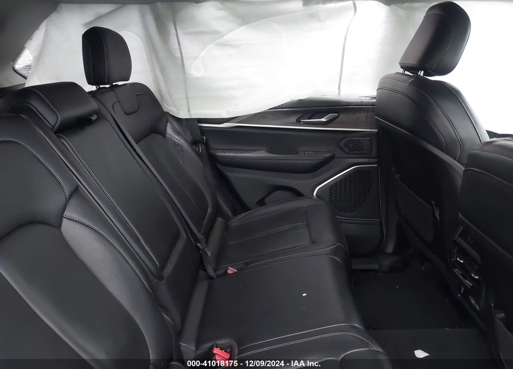 2023 JEEP GRAND CHEROKEE LIMITED 4X2 VIN: 1C4RJGBG8PC521077