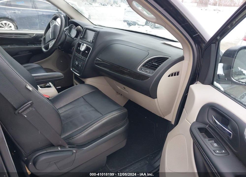 2014 CHRYSLER TOWN & COUNTRY TOURING VIN: 2C4RC1BG5ER409767