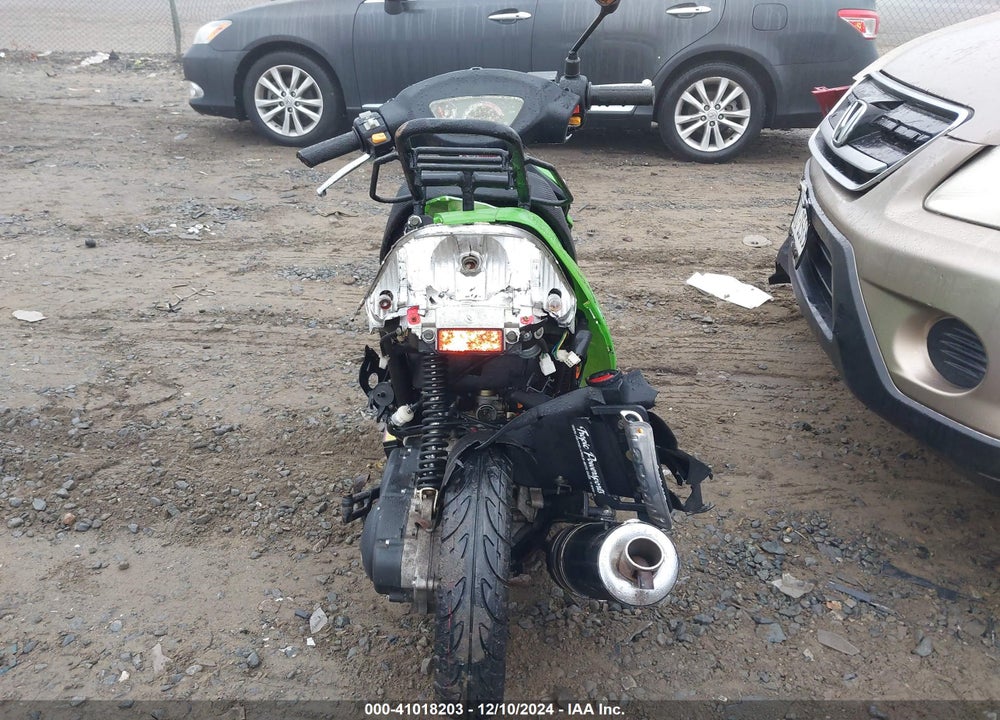 2017 ZHNG 49CC SCOOTER VIN: L5YACBPA5H112331