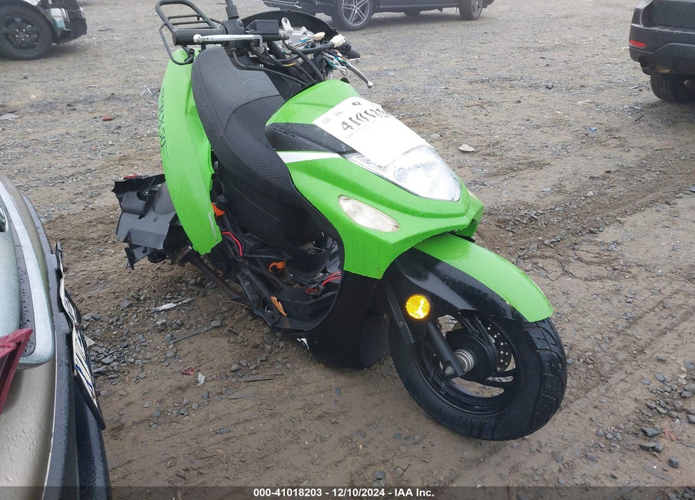 2017 ZHNG 49CC SCOOTER VIN: L5YACBPA5H112331