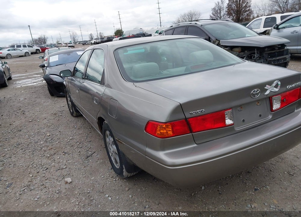 2001 TOYOTA CAMRY LE VIN: 4T1BG22K41U042482
