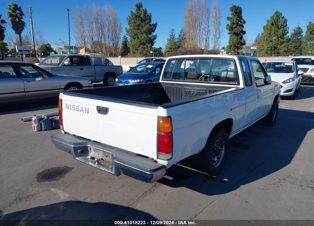 1992 NISSAN TRUCK KING CAB VIN: 1N6SD16S5NC364266