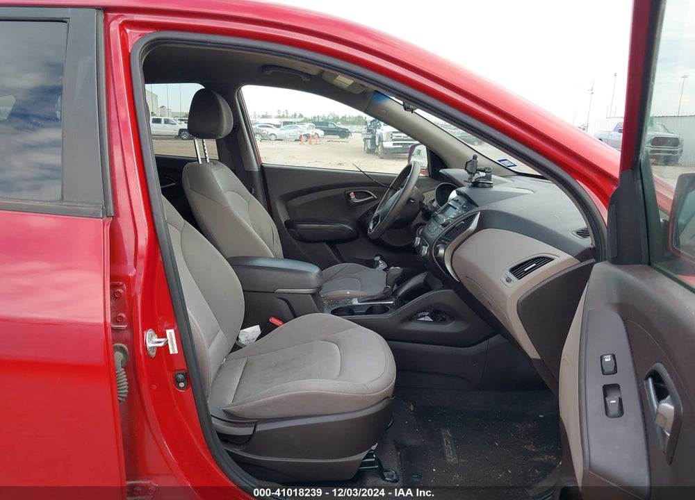 2014 HYUNDAI TUCSON GLS VIN: KM8JT3AF9EU922147