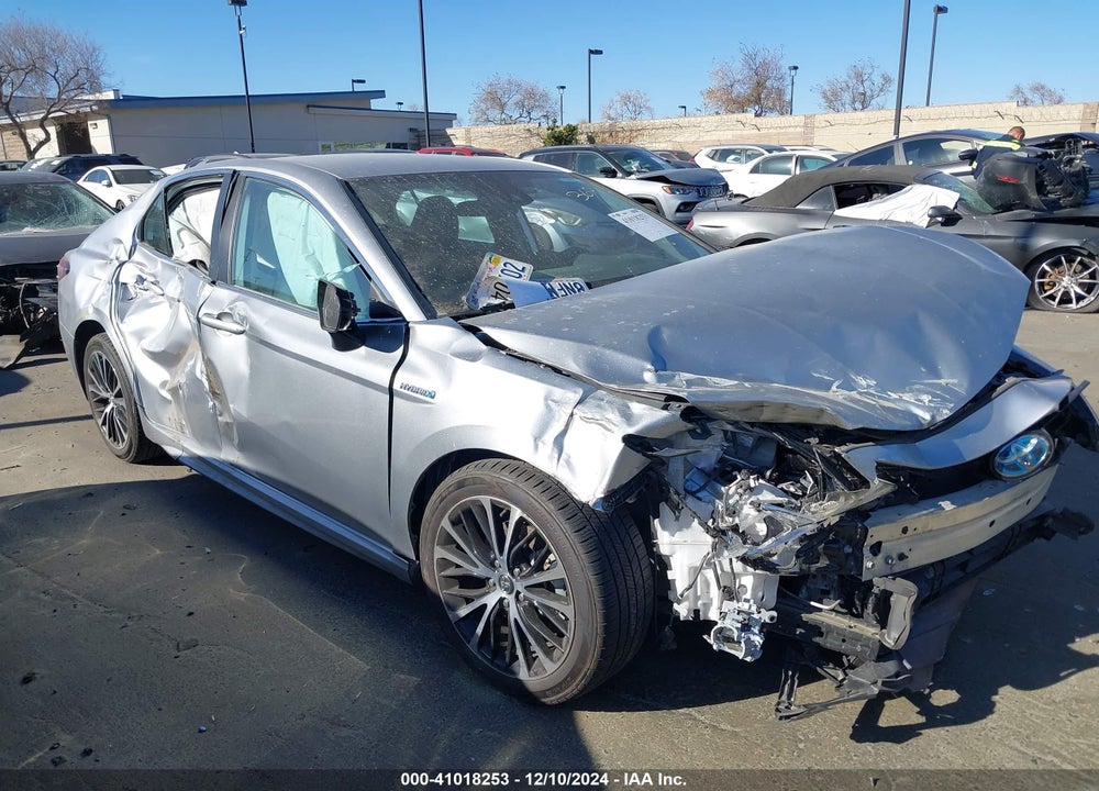 2020 TOYOTA CAMRY SE HYBRID VIN: 4T1G31AK8LU521875