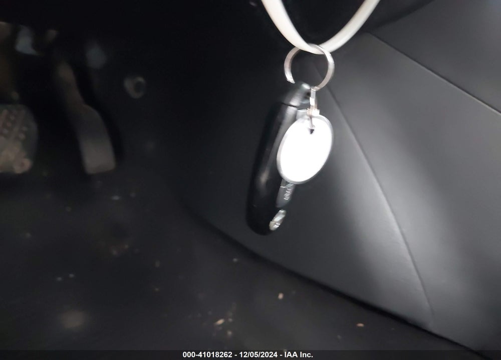 2018 NISSAN SENTRA SV VIN: 3N1AB7AP5JL656253