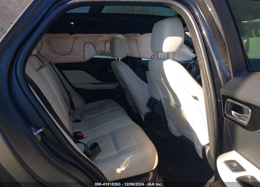 2018 JAGUAR F-PACE 25T PRESTIGE VIN: SADCK2FX1JA251374