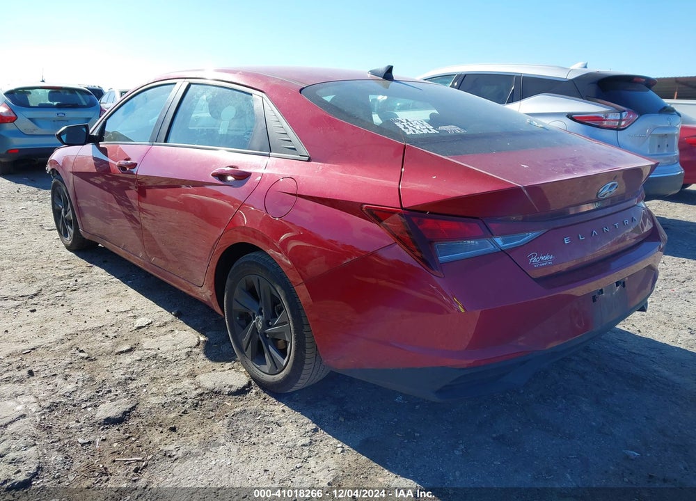 2022 HYUNDAI ELANTRA VIN: KMHLS4AG7NU321538