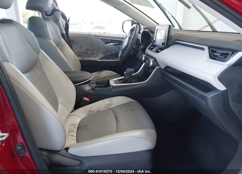 2019 TOYOTA RAV4 XLE PREMIUM VIN: 2T3C1RFV5KW041787