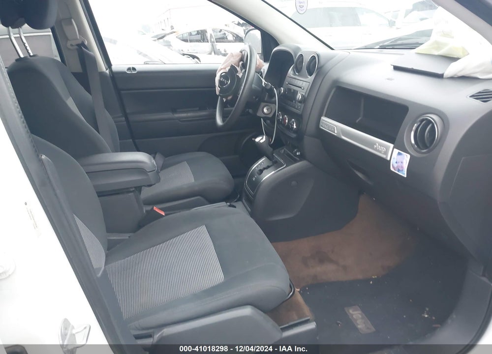 2014 JEEP COMPASS SPORT VIN: 1C4NJCBA9ED539307