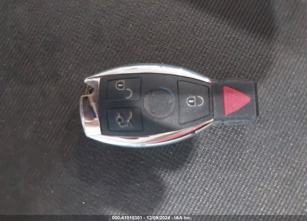 2016 MERCEDES-BENZ E VIN: WDDHF5KB3GB306160