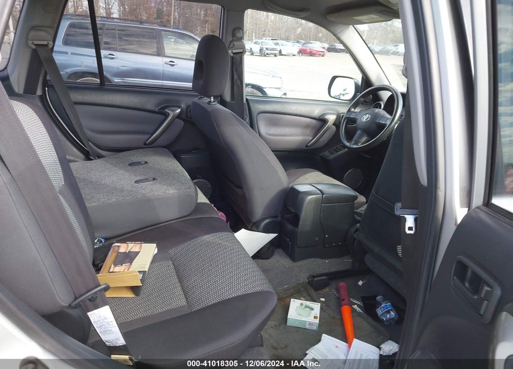 2005 TOYOTA RAV4 VIN: JTEGD20V950075051