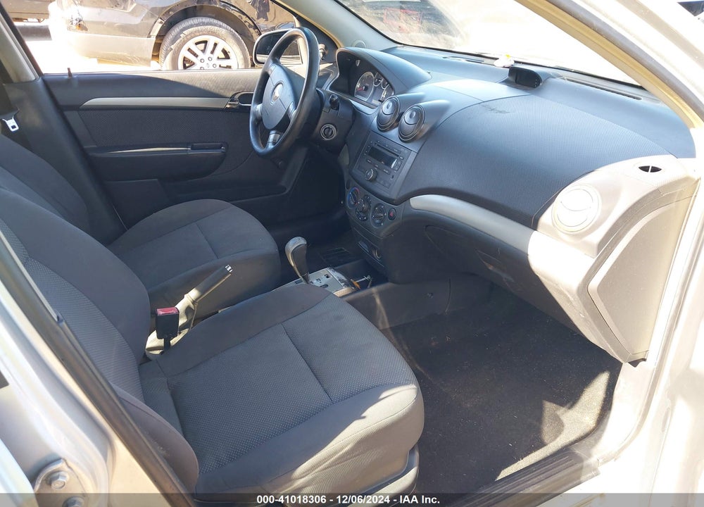 2008 CHEVROLET AVEO LS VIN: KL1TD56688B138113