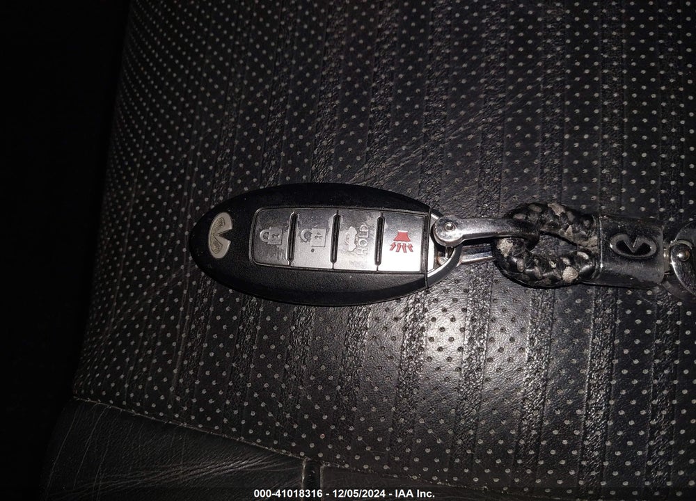 2012 INFINITI M56 VIN: JN1AY1AP0CM530208