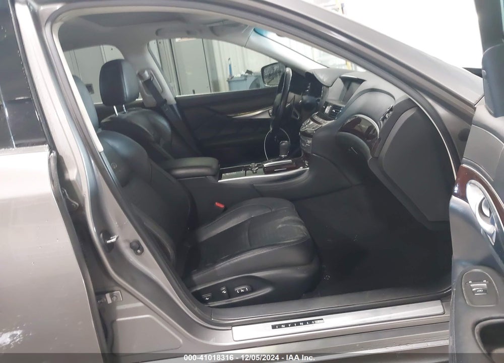 2012 INFINITI M56 VIN: JN1AY1AP0CM530208