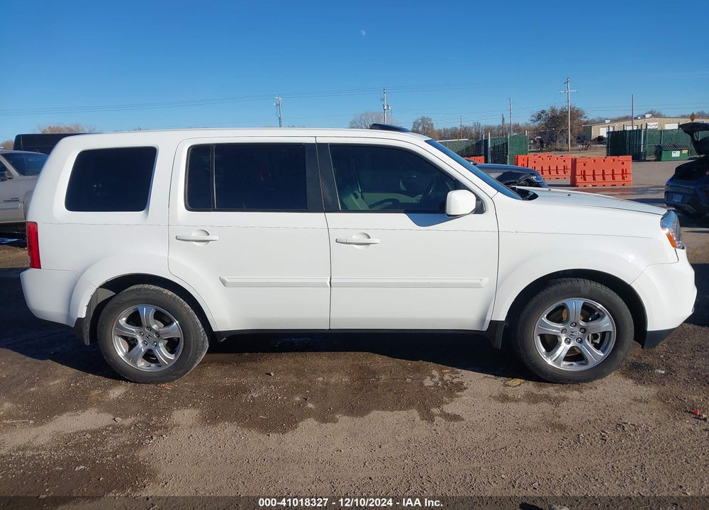 2015 HONDA PILOT EX-L VIN: 5FNYF3H72FB006042