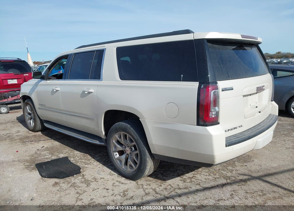 2015 GMC YUKON XL 1500 SLT VIN: 1GKS1HKC8FR539597