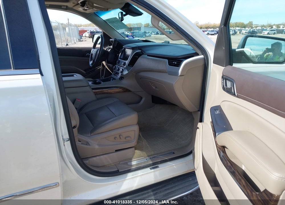 2015 GMC YUKON XL 1500 SLT VIN: 1GKS1HKC8FR539597