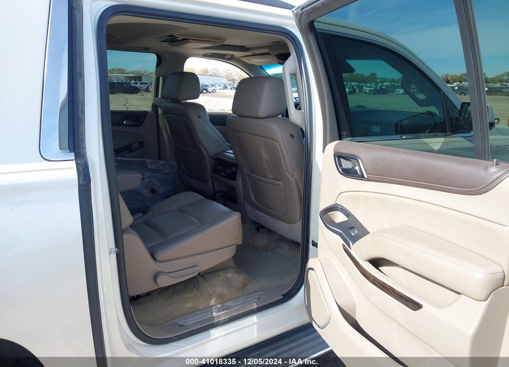 2015 GMC YUKON XL 1500 SLT VIN: 1GKS1HKC8FR539597