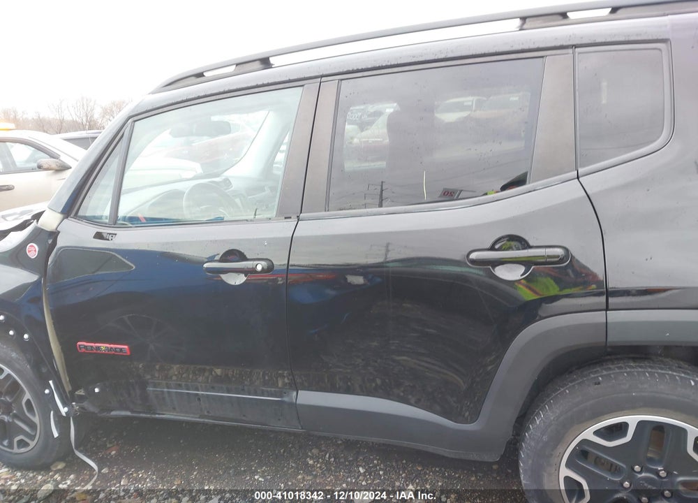 2017 JEEP RENEGADE TRAILHAWK 4X4 VIN: ZACCJBCB4HPF63321