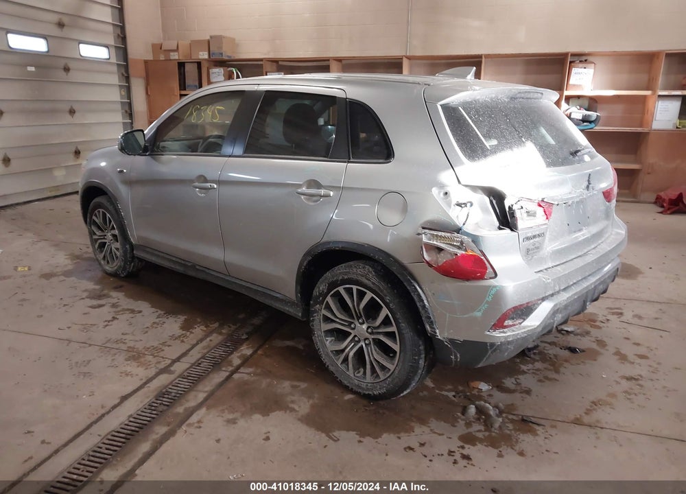 2018 MITSUBISHI OUTLANDER SPORT 2.0 ES VIN: JA4AR3AU3JZ016200